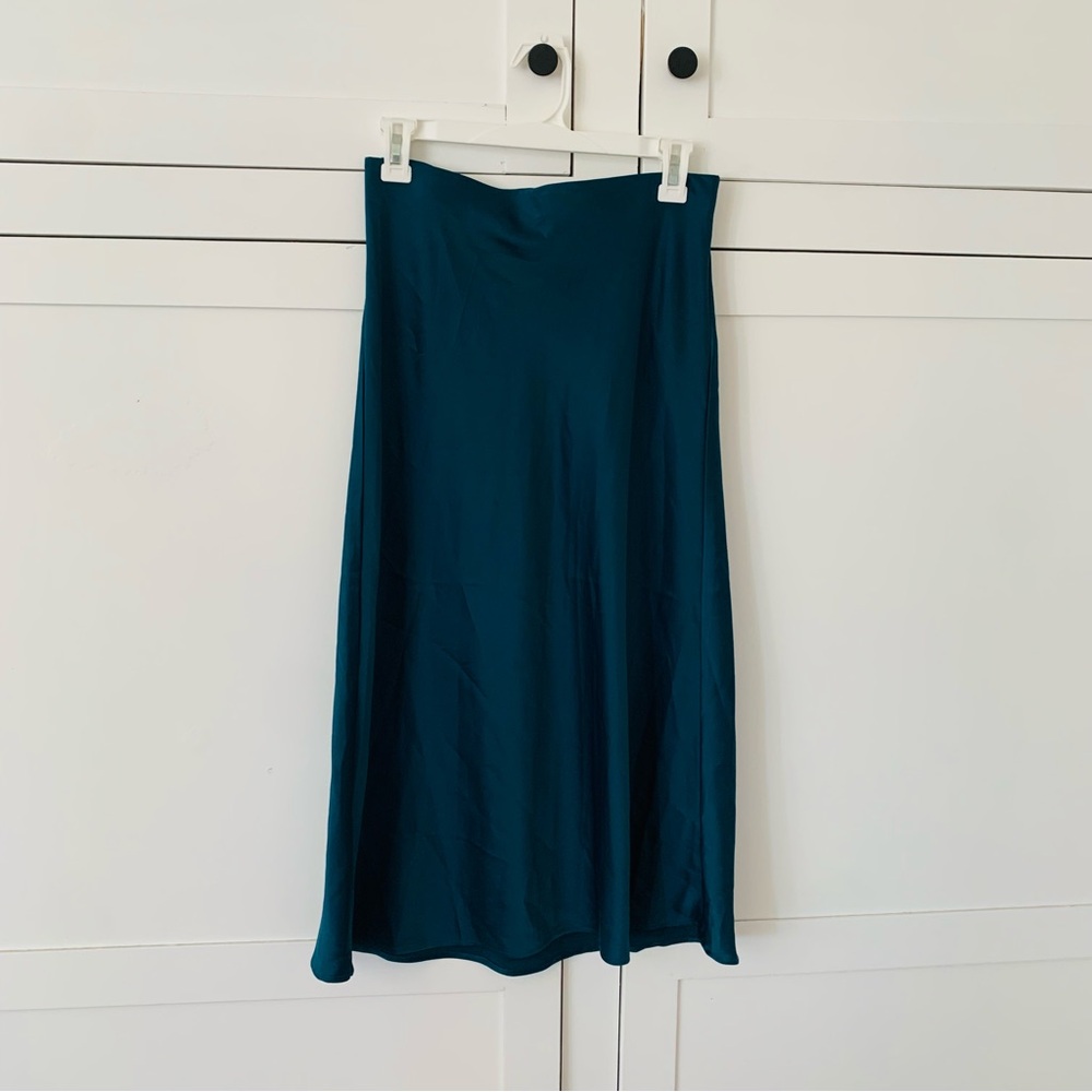 Maison d’ Amelie Teal Satin Midi Skirt Size 2